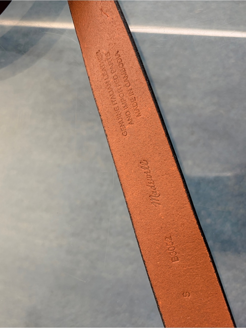 Leather Women's Belt in Chestnut Brown with Brass Buckle - Picture 3 of 6